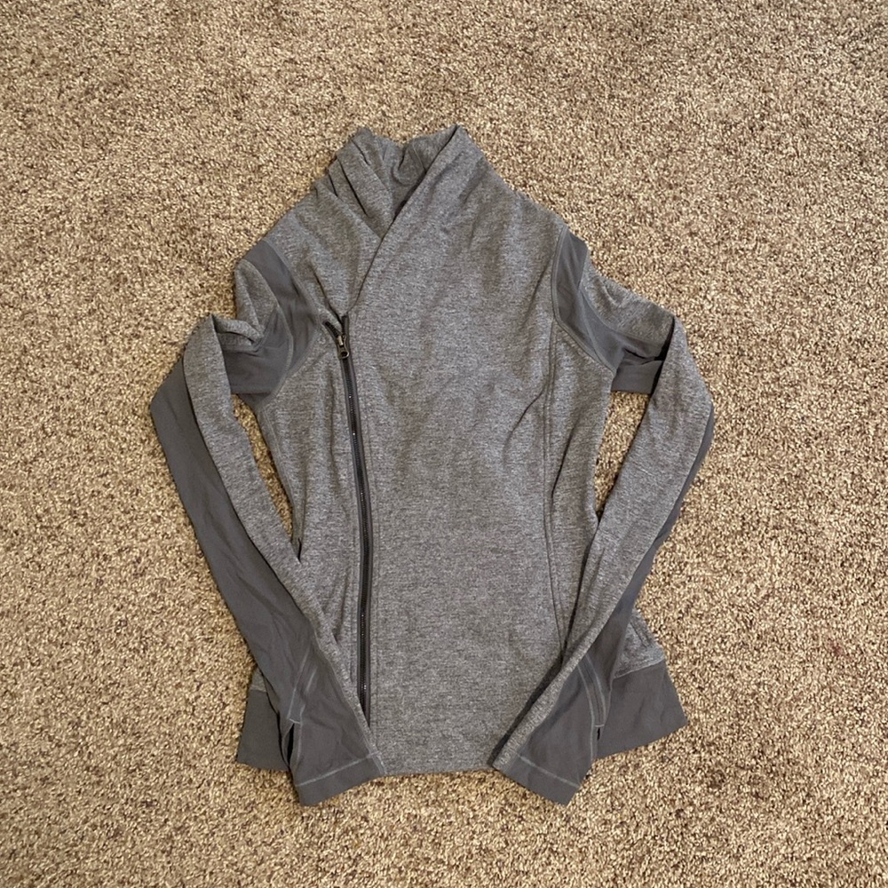 Lululemon wrap jacket size 4